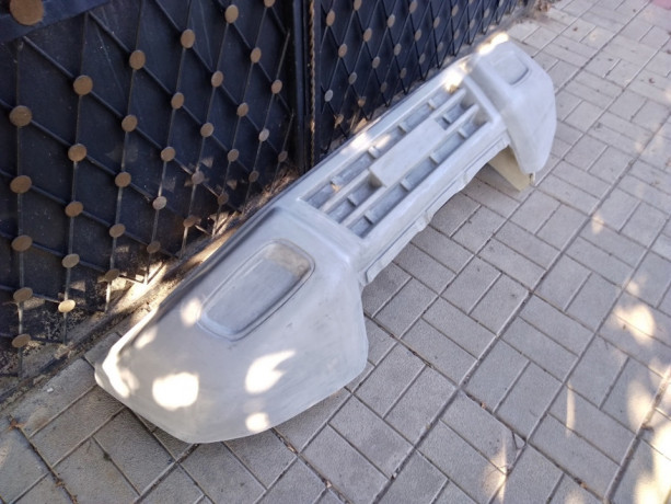 Силовой передний бампер стеклопластиковый на Mitsubishi Pajero III купить недорого с доставкой в Губкин